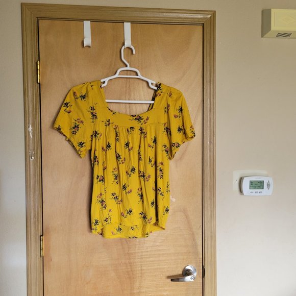Lucky Brand Tops - Lucky Brand L Blouse Short Sleeve Yellow Floral